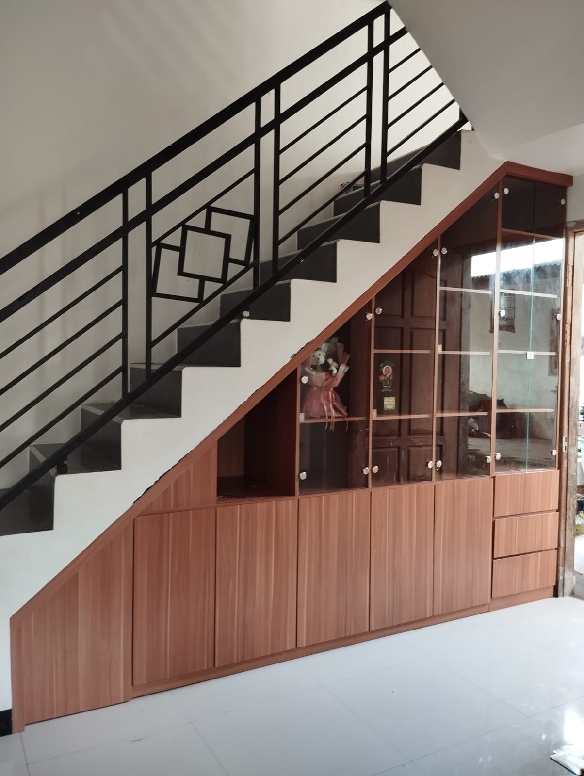 Pekerjaan interior aluminium hasil pengerjaan DUA PUTRA