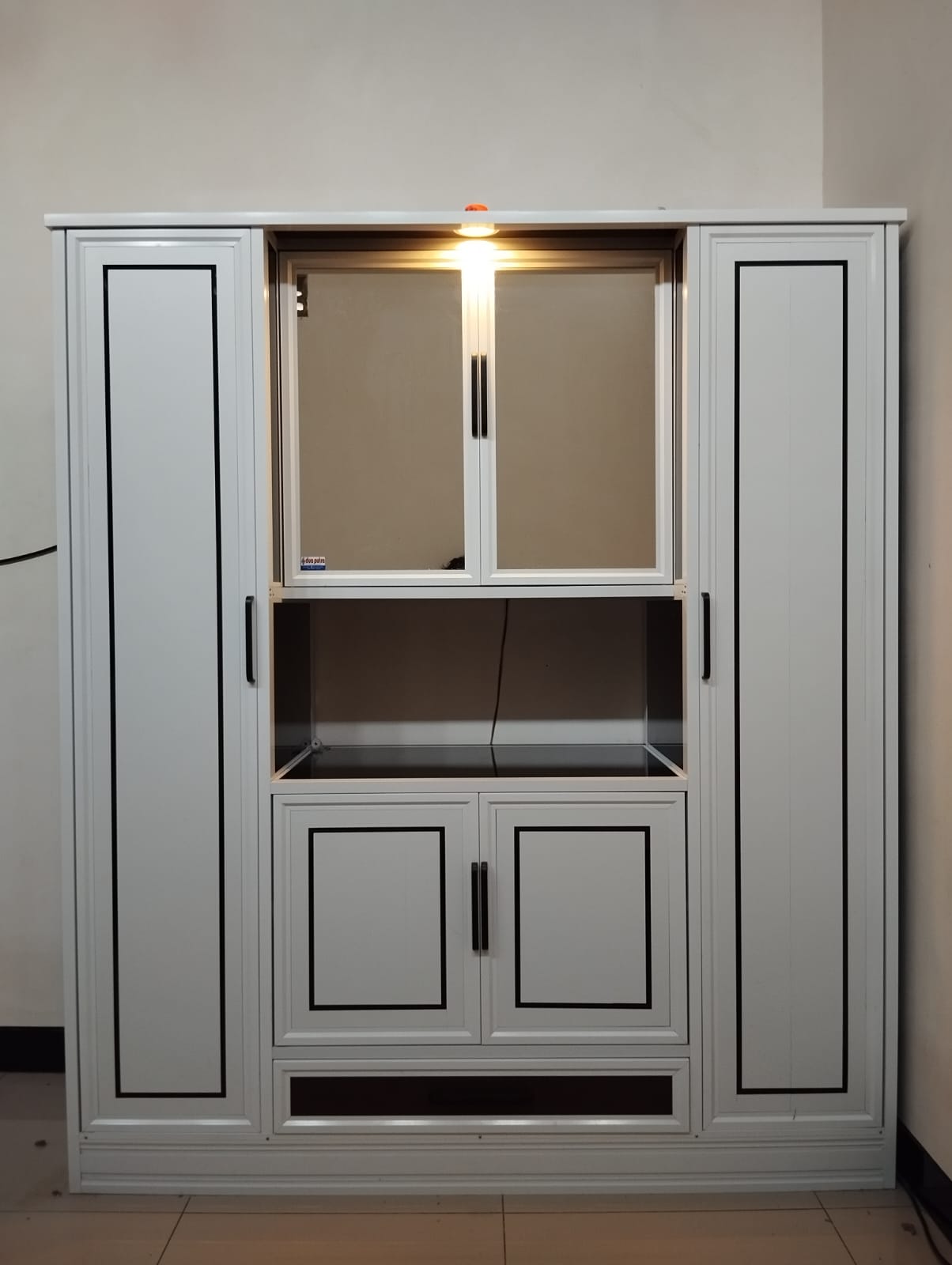 Lemari aluminium finishing rapi